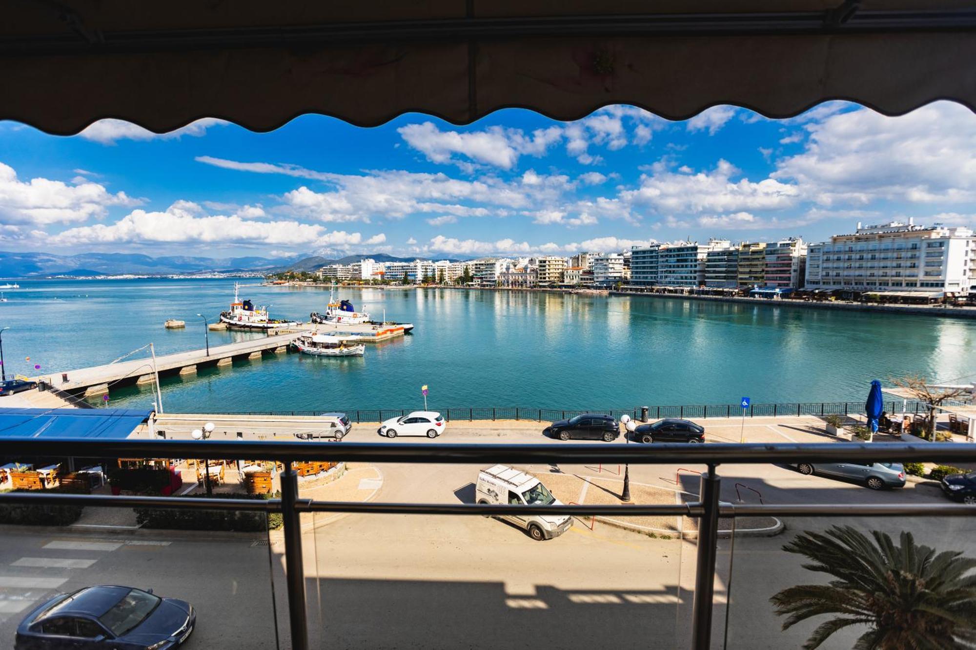 Debbies Διαμέρισμα Δίπλα Στο Νερό #2 ! Chalkida Exterior foto