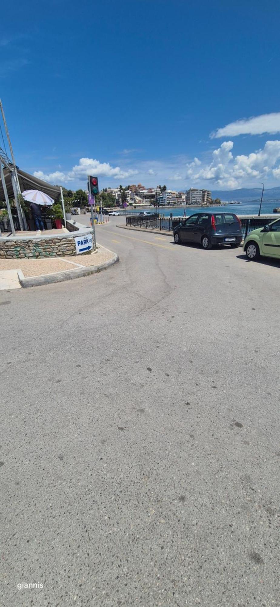 Debbies Διαμέρισμα Δίπλα Στο Νερό #2 ! Chalkida Exterior foto